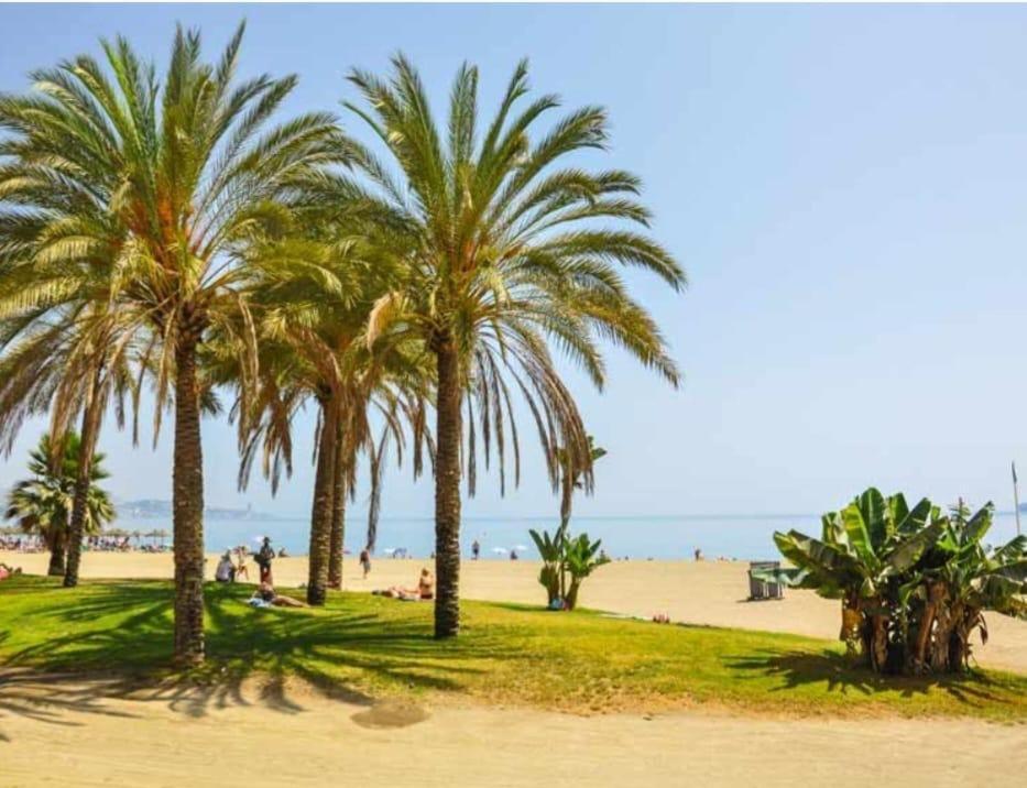 Apartament Malagueta 1 Linea De Playa Malaga Zewnętrze zdjęcie